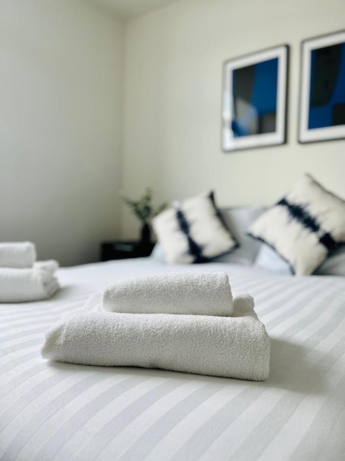 Fabulous One Bedroom Apartment Near Old Trafford Stadium Manchester Dış mekan fotoğraf